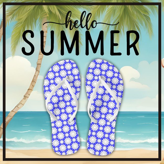 Chinelos Padrão de margarida floral doce azul e verão branc (Say Hello Summer with these cute floral daisy pattern blue and white flip flops.)