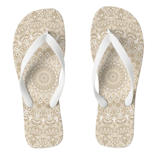 Chinelos Padrão Ornamental de Mandala Bege e Branco (Pé da cama)