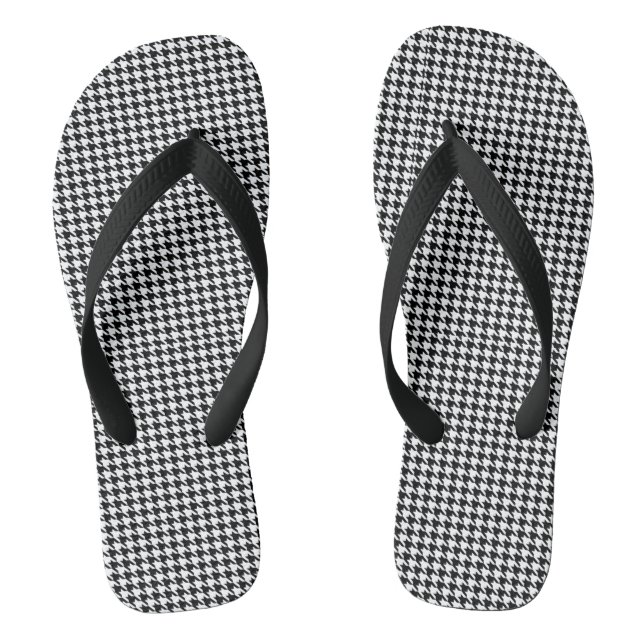 Chinelos padrão xadrez preto e branco (Pé da cama)