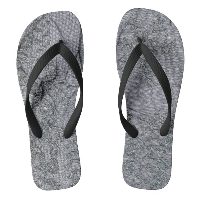 Chinelos pretas (Pé da cama)