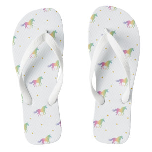 Chinelos Rainbow Unicorns e Dourado padrão de estrelas