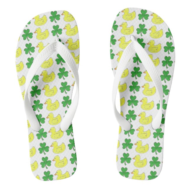 Chinelos Rua de Shamrock do Pato Sortudo. (Pé da cama)