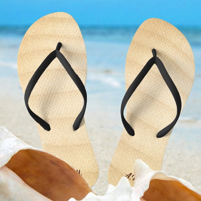 Chinelos Sandy Beach (Flip flops featuring a wavy sandy beach design and your monogram or initials)