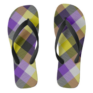 Chinelos Tartan Não Binário
