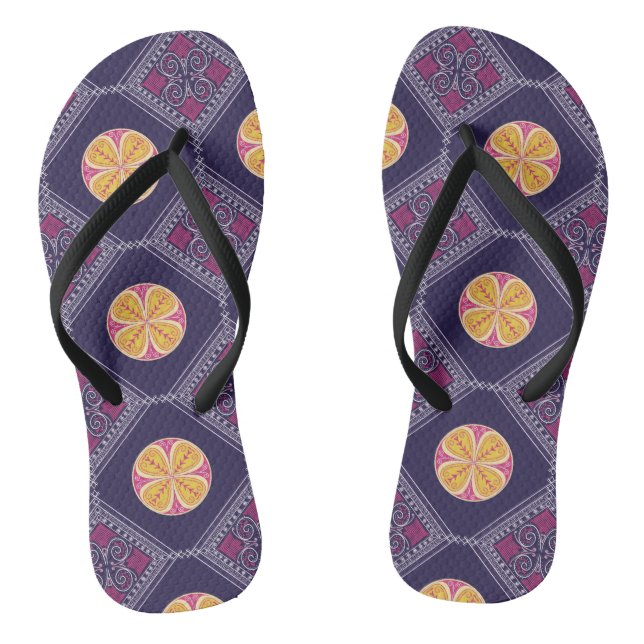 Chinelos Tecido Roxo Elegante com Padrão Floral Amarelo (Pé da cama)