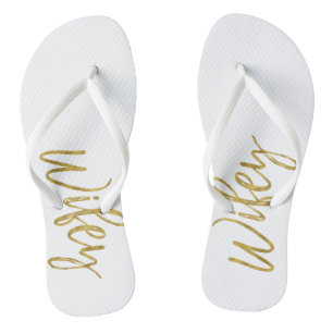 Chinelos Wifey com Tipografia Gold Foil