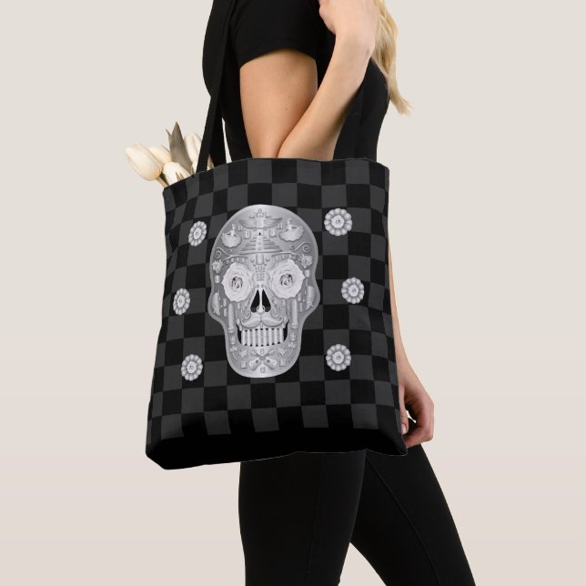 Chrome Calavera (Rosa Branca) Tote Bag (Close Up)