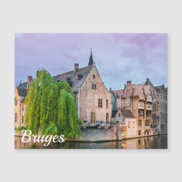Cidade antiga de Bruges e torre de Belfry