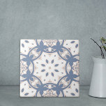 Cinza Azul Creme Branco Padrão Geométrico<br><div class="desc">Design de azulejo decorativo,  bonito e original,  com um padrão sem soldadura em cinzas,  azul,  creme e tons brancos.</div>