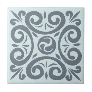 Cinza clássica sobre padrão de intricato azul cl