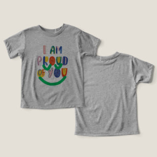 Cinza de camisa orgulhosa