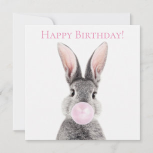 Cinza de coelho soprando pastilha elástica rosa