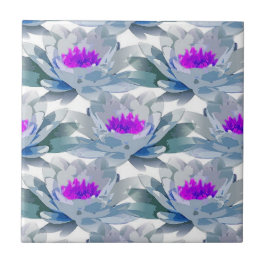 Cinza e padrão de flores roxas