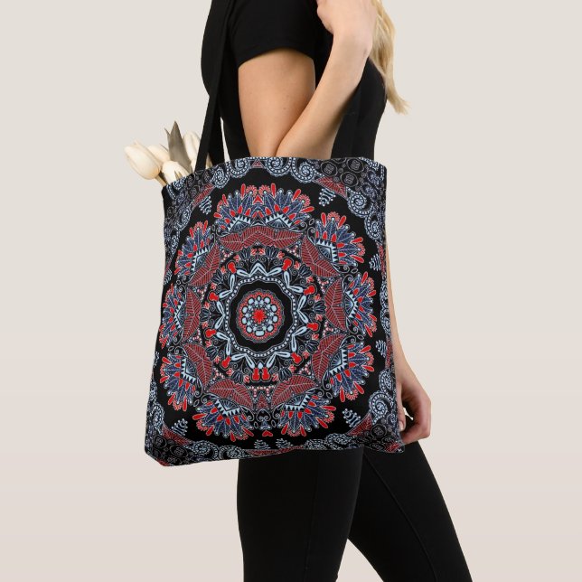 Cinza Elegante e Saco Vermelho de Tote Mandala (Close Up)