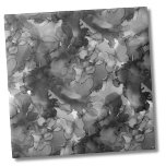 Cinza Elegante Simples Preto<br><div class="desc">Cinza Mínima Elegante Mínima Escregada, Bonita, azulejo de cerâmica Black Watercolor. Uma cinza macia e um pano de fundo de aquarela preto fornecem a canvas para uma pequena e contemporânea tela de fundo da cozinha ou para um acréscimo ao banheiro. Dá um pouco de vibração de mármore também ou tinta...</div>