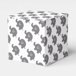 Cinzas De Elefantes Cujas Caixas De Favor São Bran