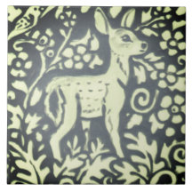 Cinzas Verdes Fawn Veado Veado Natureza Da Florest