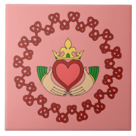 Claddagh e Red Knotwork a rosa