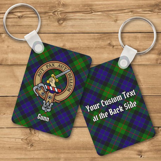 Clan Gunn Crest sobre Tartan Chaveiro (Criador carregado)