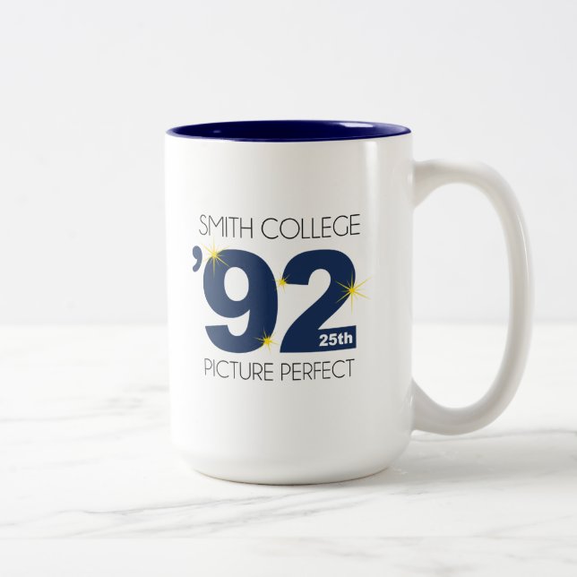 Classe da faculdade de Smith de 25a caneca da (Direita)