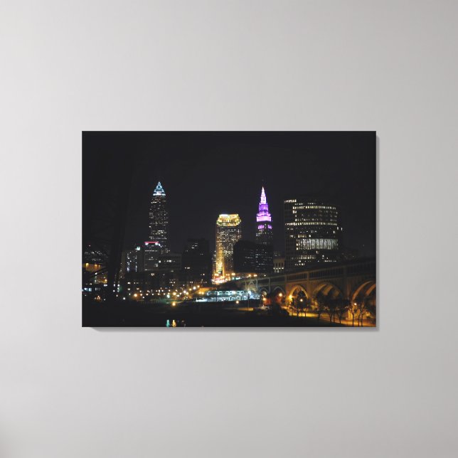 Cleveland OH River View Purple Canvas (Frente)