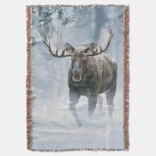 Cobertor Alce Macho Caminhando pela Neve Boreal