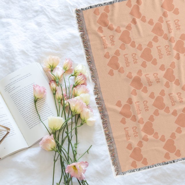 Cobertor Bilíngue Peach Fuzz Cute Linda Espanhol (Bilingual Peach Fuzz "Cute Linda" Spanish Throw Blanket. custom text. Multilingual Project)