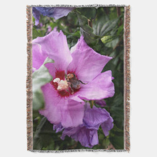 Cobertor Bumblebee na Flor de Hibiscus