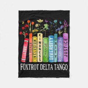 Cobertor De Velo 8647 Foxtrots Tangos Deltas Livro Flor Resistir Bo