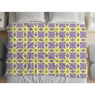 Cobertor De Velo Amarelo e roxo com padrão floral geométrico 