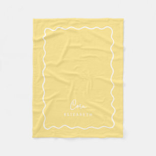 Cobertor De Velo Amarelo Manteiga Borda Ondulada Monogramada