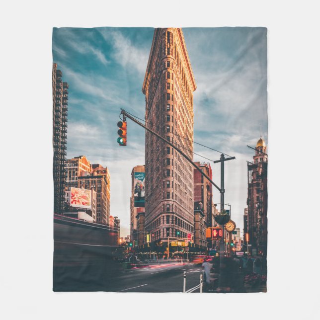 COBERTOR DE VELO ARCHITECTURAL PHOTOGRAPHY OF BROWN BUILDING (Frente)
