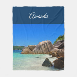 Cobertor De Velo Belo Mar Tropical com uma praia Rocky