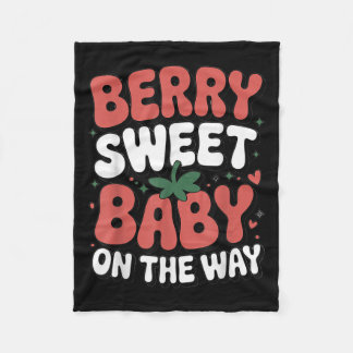 Cobertor De Velo Berry Sweet Baby No Caminho Da Grama De Morango