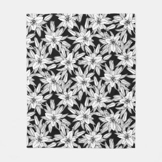 Cobertor De Velo Blooming Lilies in Black and White