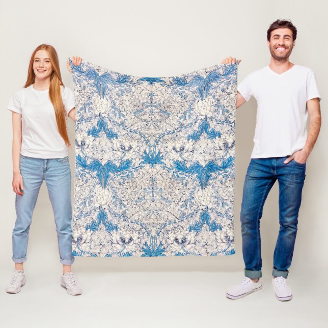 Cobertor De Velo Blue Honeysuckle (por William Morris) (In Situ)