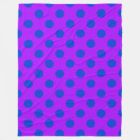 Bolinhas azuis em roxo