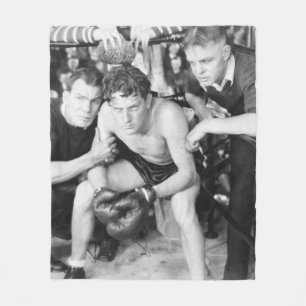 Cobertor De Velo Boxer no canto com treinadores boxe, vintage, retr