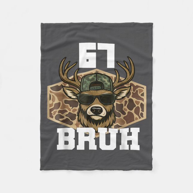 Cobertor De Velo Bruh 67 Deer Funny Deer Hunting Camo Hat Youth Tee (Frente)