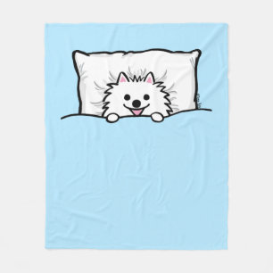 Cobertor De Velo Cachorro Pomerano Branco depenado na Cama da Cama