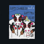 Cobertor De Velo Chanukah Moo Year Fleece Blanket<br><div class="desc">Personalize "Happy Chanukah and a Happy Moo Year" Fleece Blanket/Small Personalize, excluindo texto e acrescentando sua própria mensagem. Escolha seu estilo, tamanho e cor de fonte favoritos. O design também pode ser adicionado aos tamanhos de cobertor, médio e grande. Tamanho: Flórida em Aberto, 30"x40" É duro se abraçar sozinho. Mas...</div>