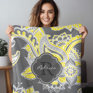 Cobertor De Velo Cinza e Boho Amarelo Monograma