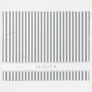 Cobertor De Velo Cinzas e Padrão de Fábrica em Estirpe Branca