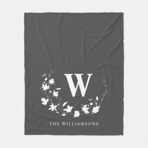 Cobertor De Velo Coroa Floral com Monograma Clássico Preto e Branco