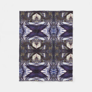 Cobertor De Velo Dusting the Piano