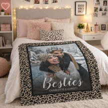 Foto Moderna de Amigas com Impressão de Leopardo