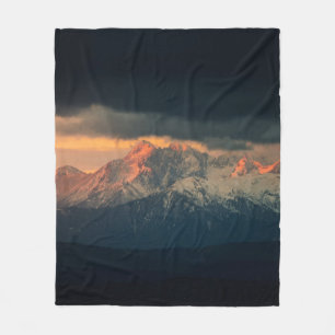 COBERTOR DE VELO FOTOGRAFIA EM PAISAGEM DAS MONTANHAS DE NEVE SOB N