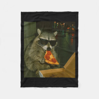 Cobertor De Velo Funny Raccoon Eating Zza Animal Meme