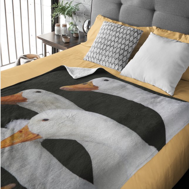 Cobertor De Velo Gargala de Patos Brancos com Listas Laranja (In Situ Bed)