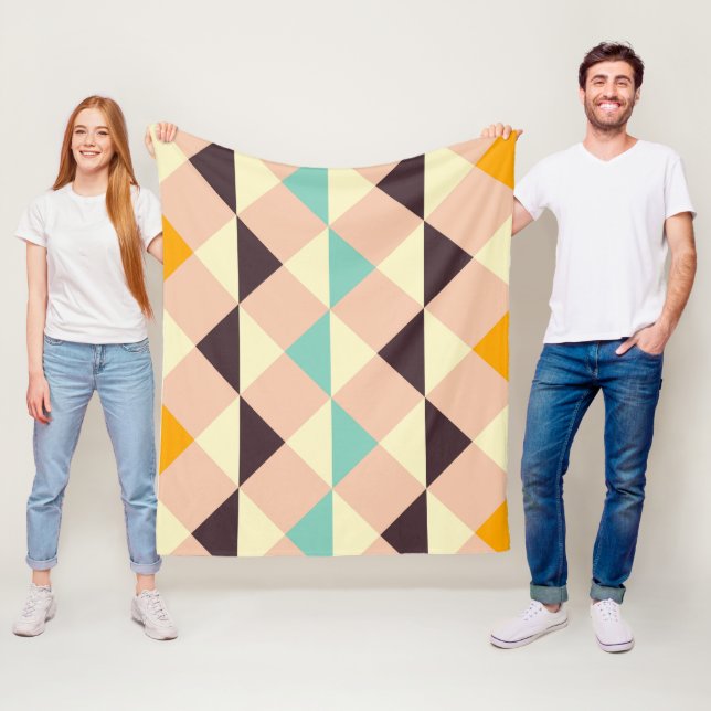 Cobertor De Velo Geometric pattern overlapping diamonds & triangle (In Situ)
